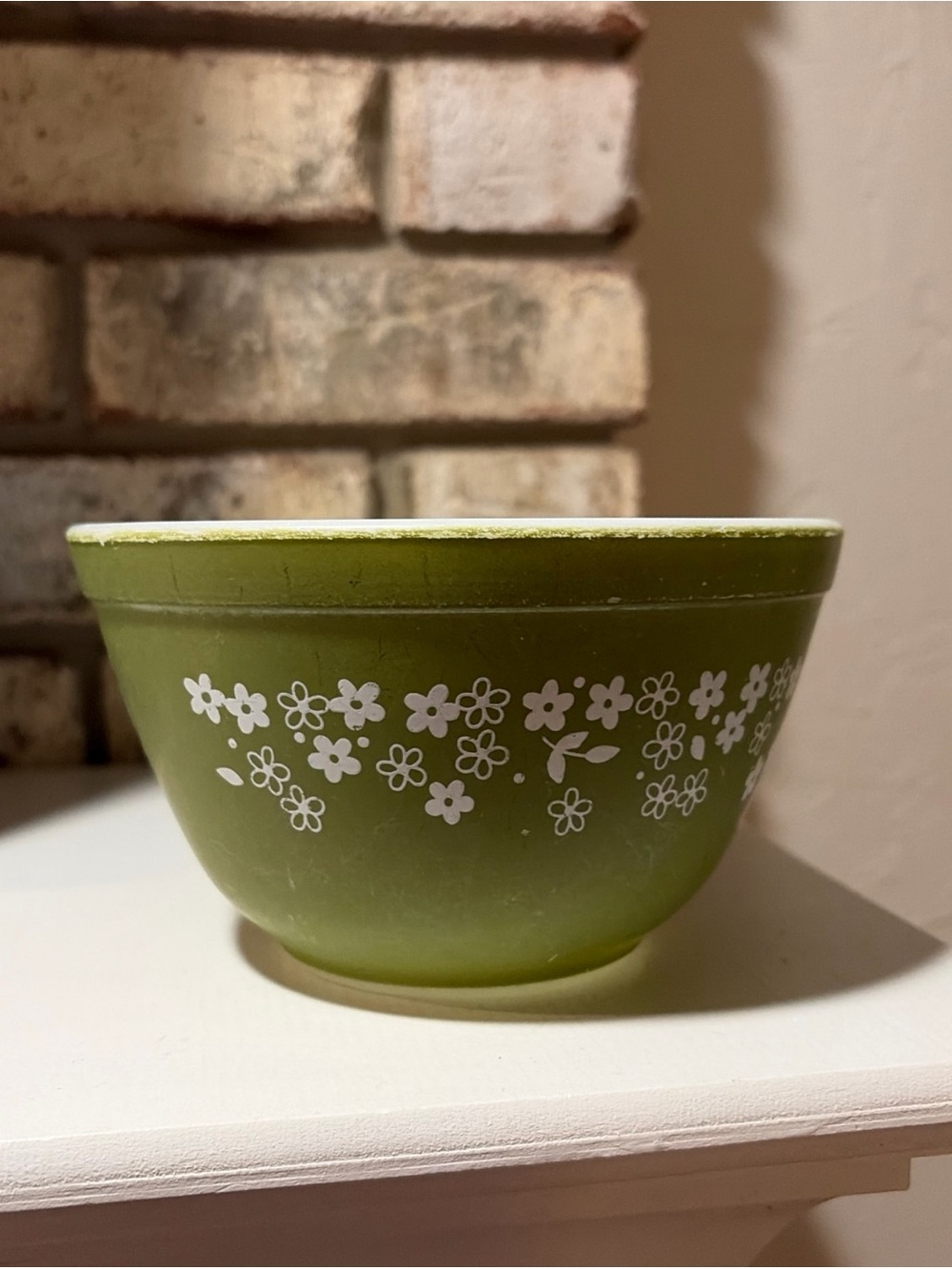 Vintage Pyrex Mixing Bowl 401 Spring Blossom Green White Flowers 1.5 Qt Nesting